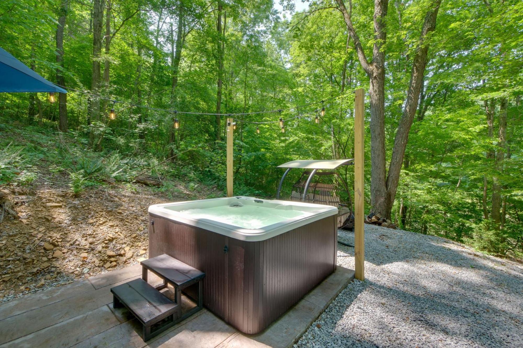 Loudonville Tiny Home With Hot Tub By Mohican State Park! מראה חיצוני תמונה